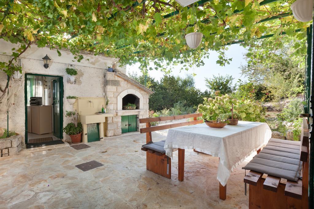 Holiday Home Alegra Подгора Екстериор снимка