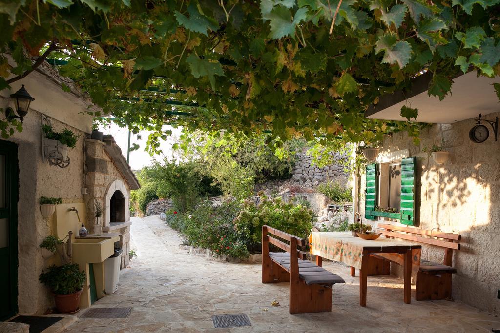 Holiday Home Alegra Подгора Екстериор снимка